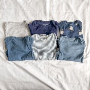 Set of 6 Old Navy Blue Tone Long Sleeve Onesies in Size 0-3 Months